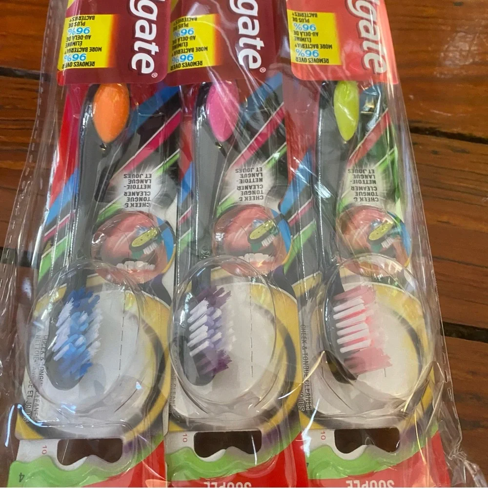 Pack of 6 Colgate 360 Fresh and Protect Soft Manual Toothbrush Ages 8+ Multipack